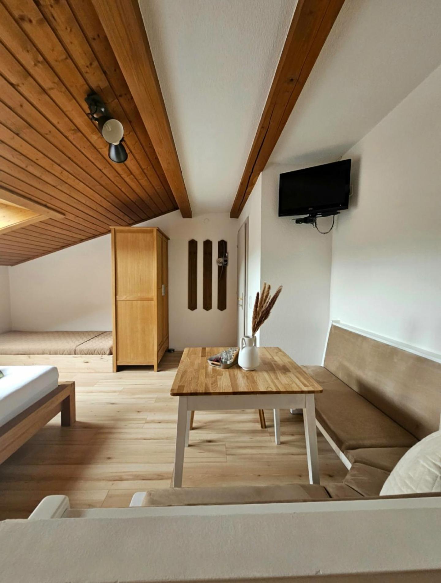 Haus Marinus Bed and Breakfast Jerzens Exteriör bild