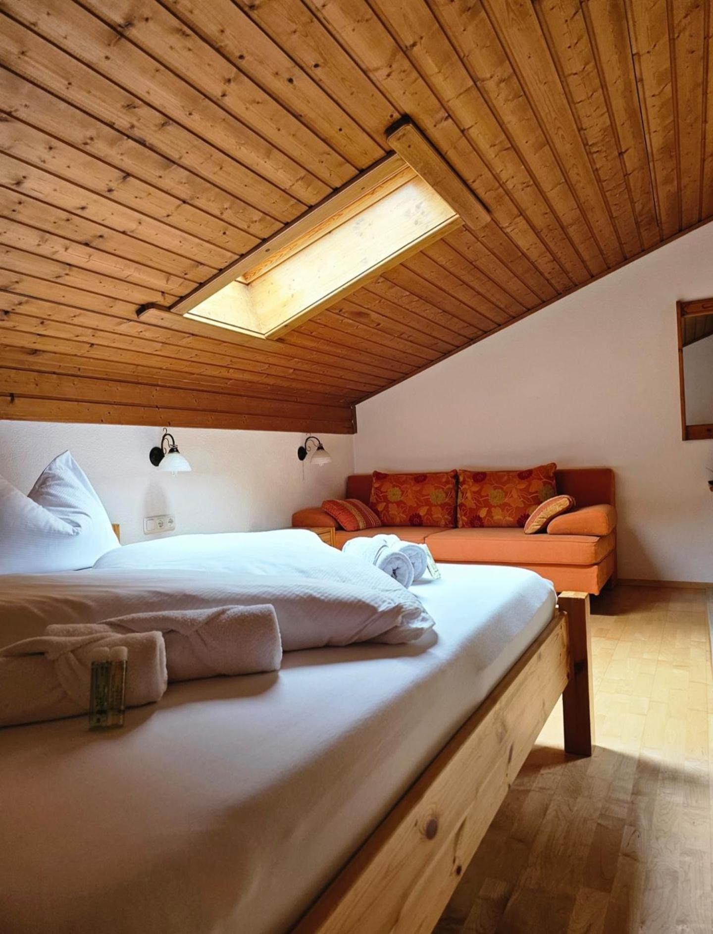Haus Marinus Bed and Breakfast Jerzens Exteriör bild